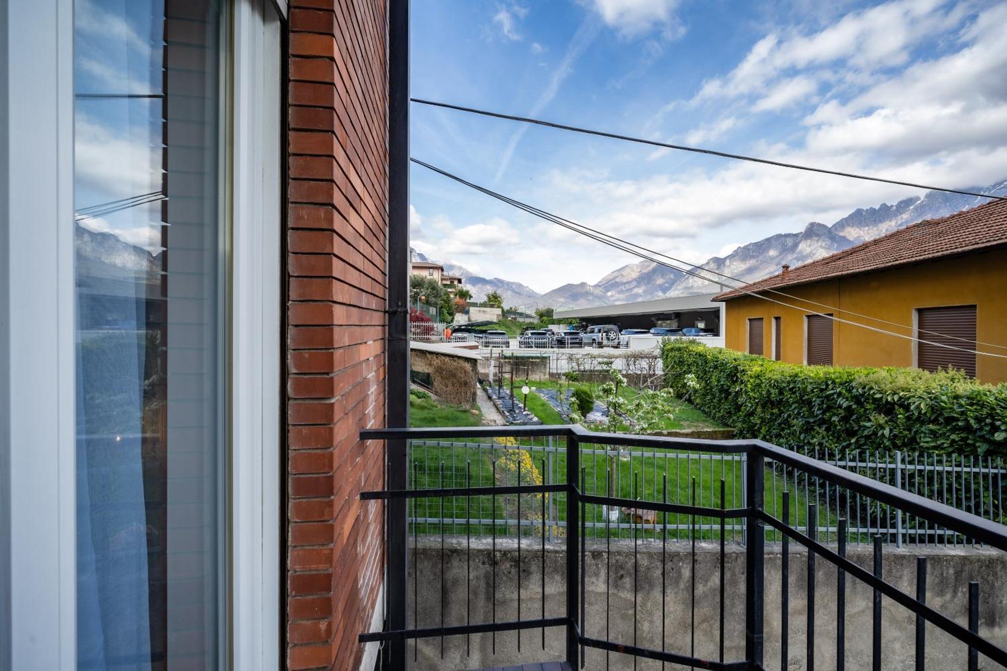 Casa Al Lario Appartement Pescate Buitenkant foto