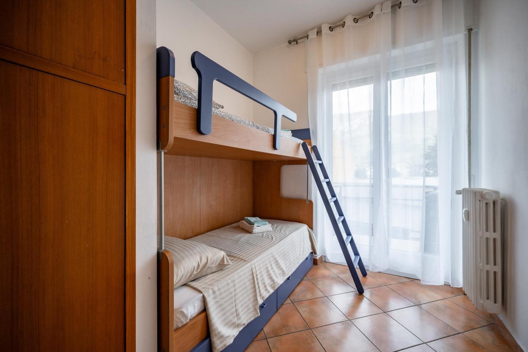 Casa Al Lario Appartement Pescate Buitenkant foto